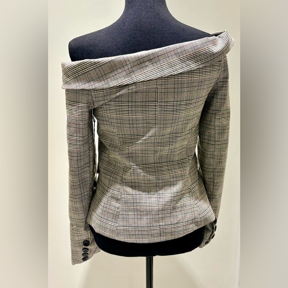 Superdown off shoulder double breasted blazer top - Picture 6 of 9